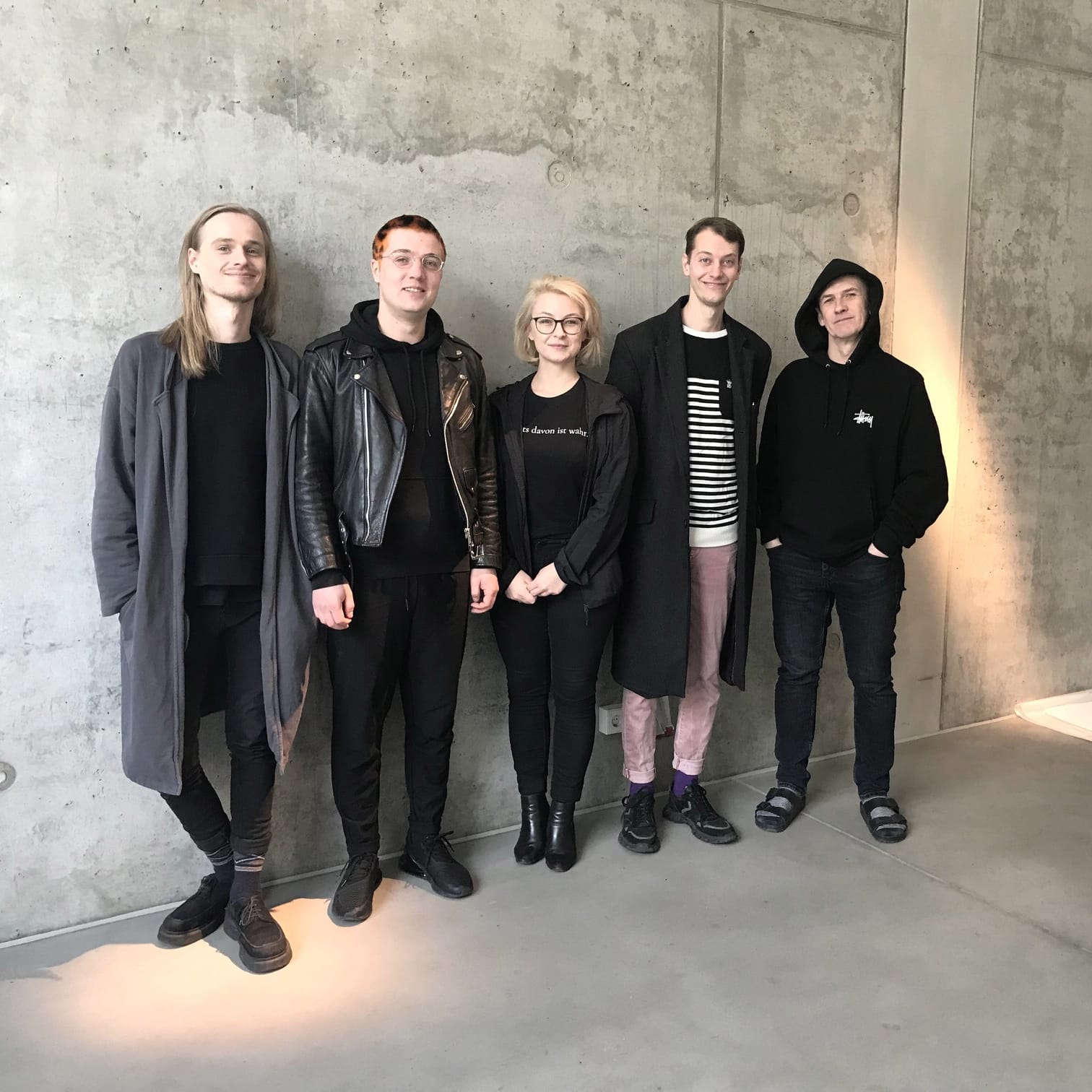 Tiim ja kunstnikud roamis. Vasakult Kristen Rästas, Kennet Lekko, Helene Bosecker, Alexei Gordin, Marko Mäetamm, Foto: RAM 